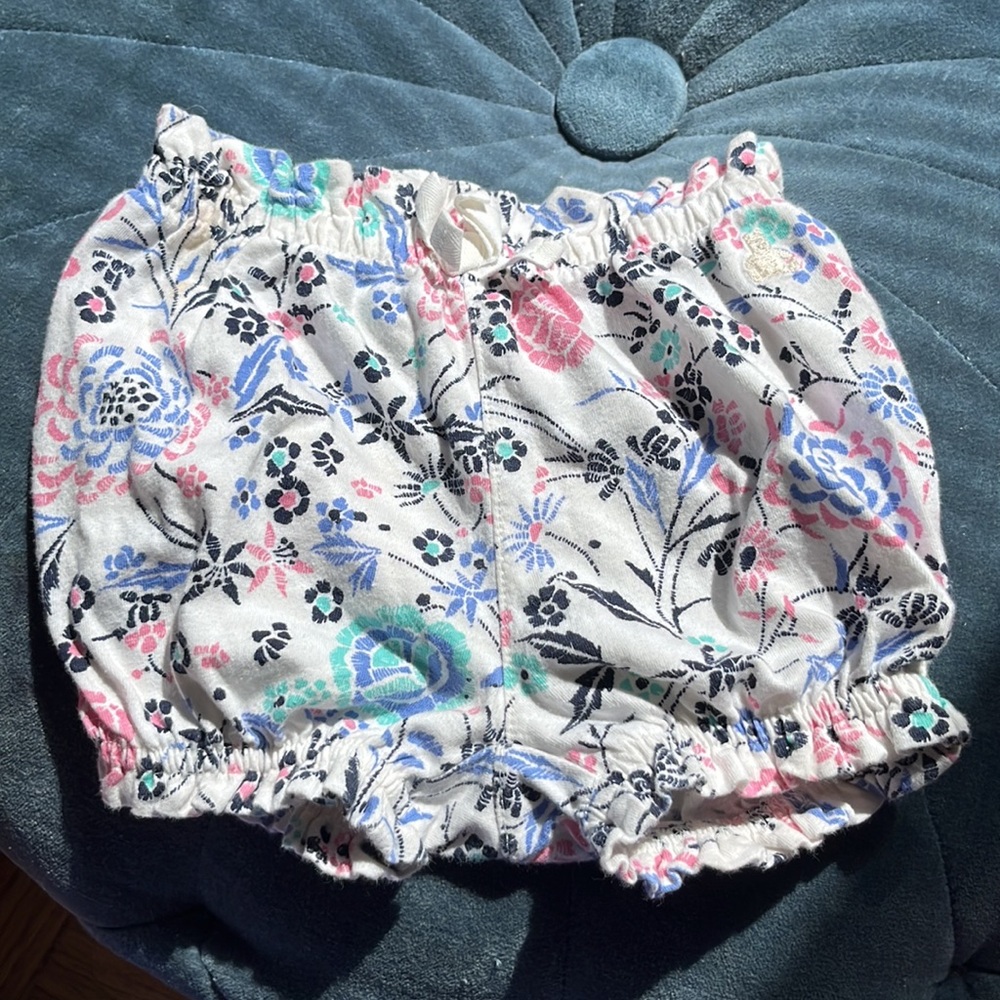 NWOT 12-18M floral shorts